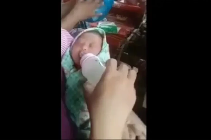 Sadis! Bayi Perempuan...