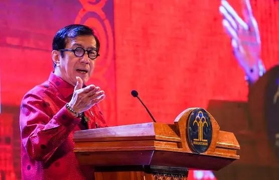 Menkumham Yasonna Dorong...