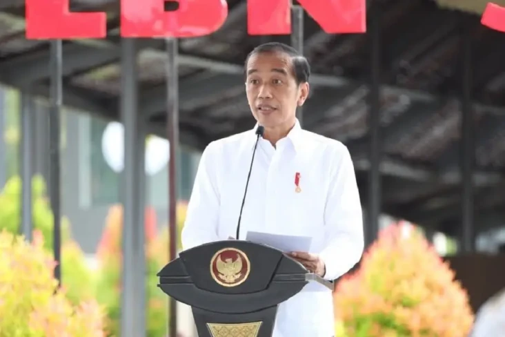 Presiden Jokowi Tandatangani...