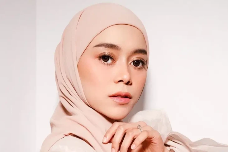 Irfan Hakim Berikan...