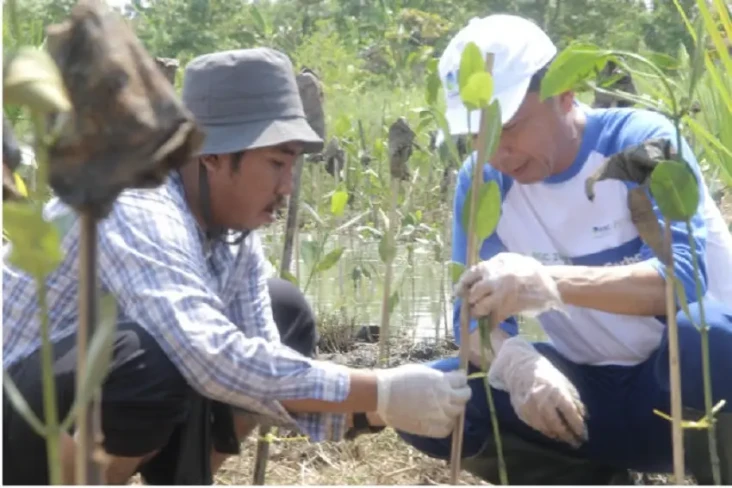 Gandeng Untirta, Program...