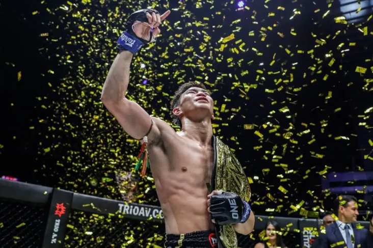 Tawanchai PK.Saenchai...