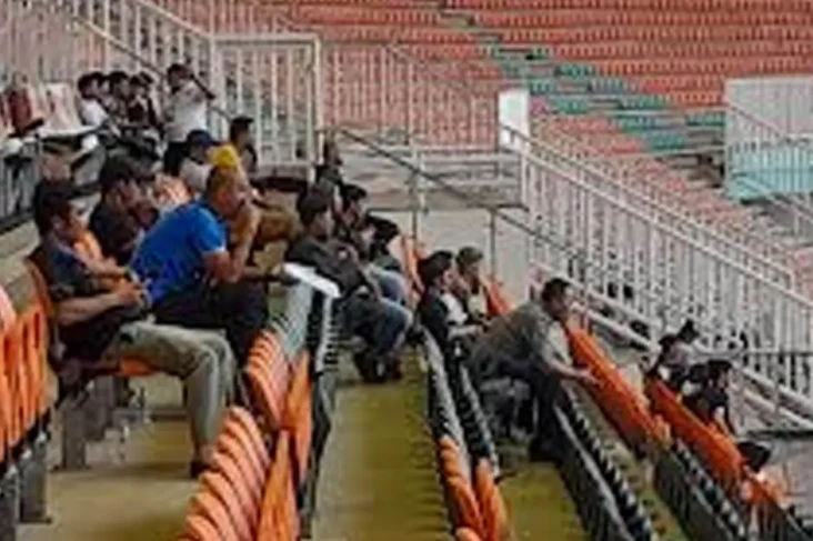 Markus Horison Sibuk...