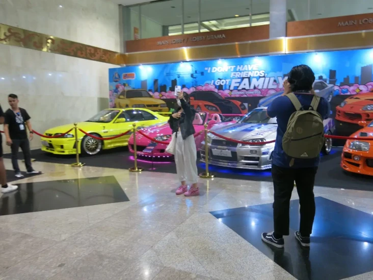 OLX Autos IMX 2022 Mengangkat...