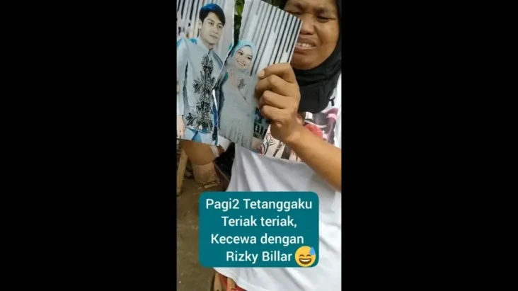 Viral! Emak-Emak Fans...