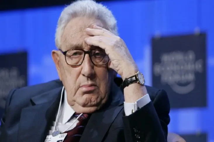Henry Kissinger: Tak...