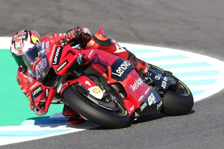 Francesco Bagnaia Senang...