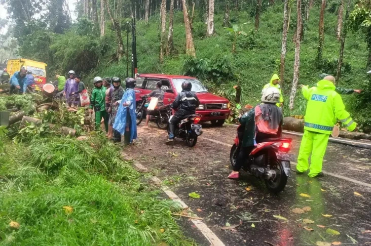 1 Tewas dan 2 Terluka,...