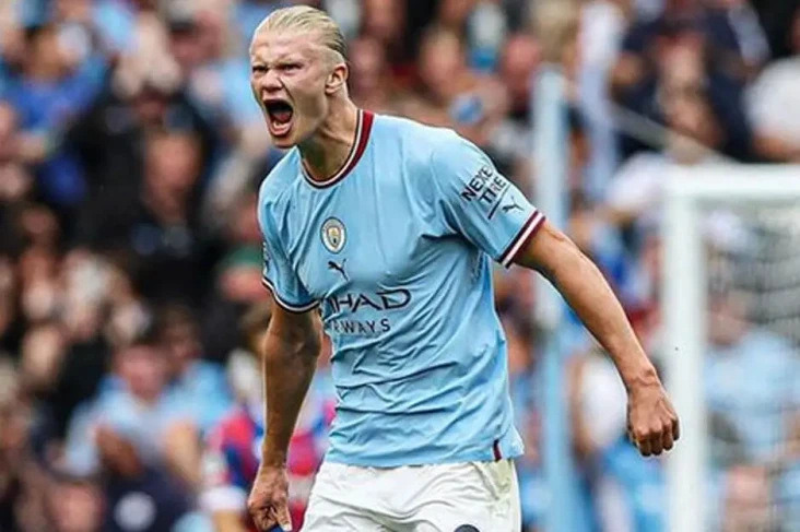 Manchester City vs Manchester...