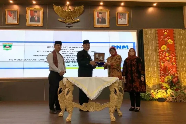 Kembangkan Koperasi...