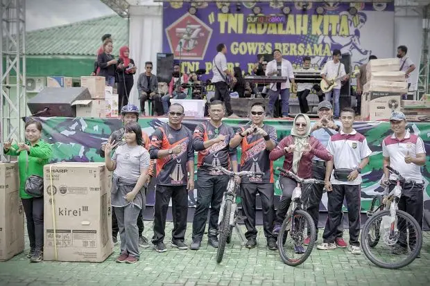 Sambut HUT TNI Ke-77...