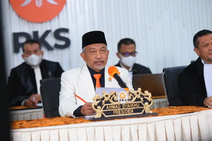 Respons Presiden PKS...