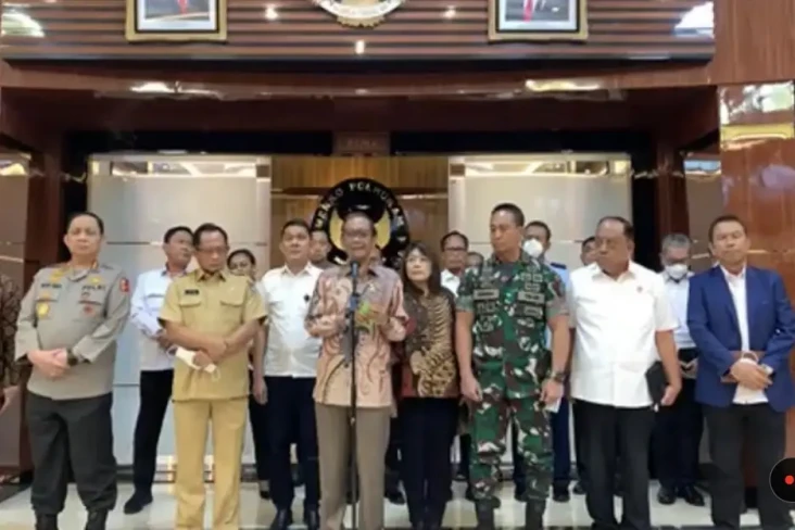 Tragedi Kanjuruhan,...
