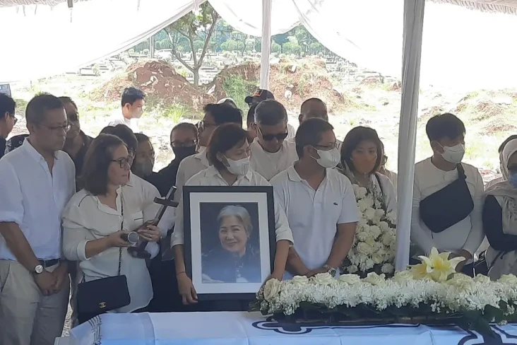 Prosesi Pemakaman Ibunda...