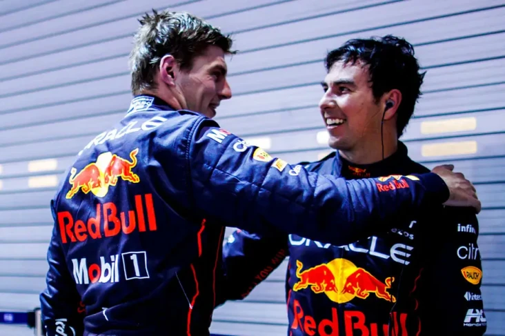 Max Verstappen Ditunggu...