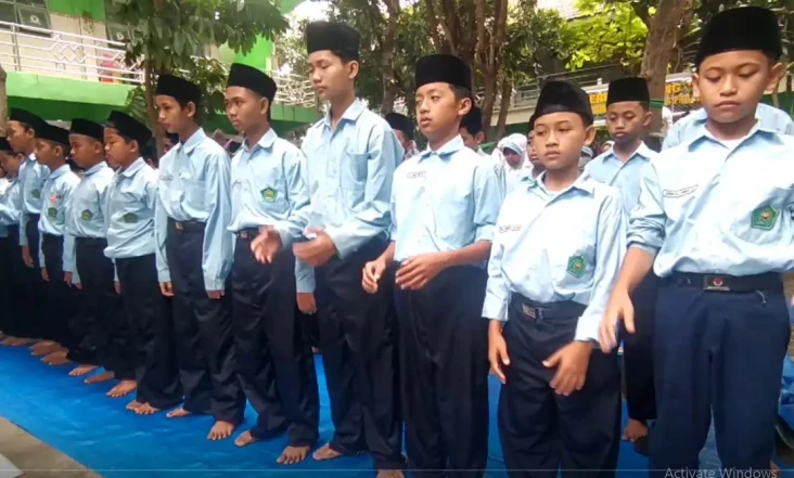 Ratusan Pelajar Jombang...