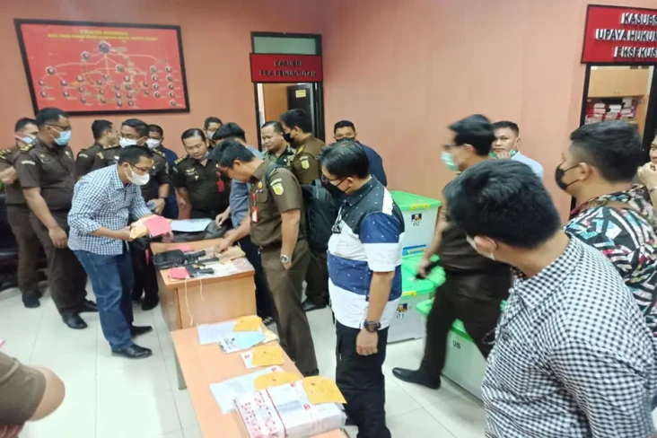 Barang Bukti Kasus Brigadir...