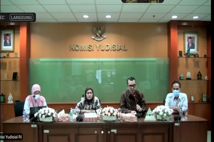 KY Sebut 101 Orang Lolos...