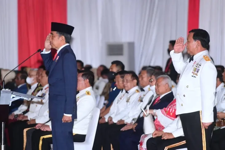 Jokowi Pimpin Upacara...