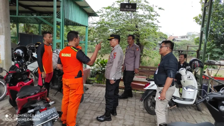 Driver Ojol Diduga Bunuh...