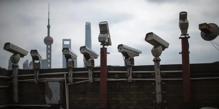 10 Kota dengan CCTV...