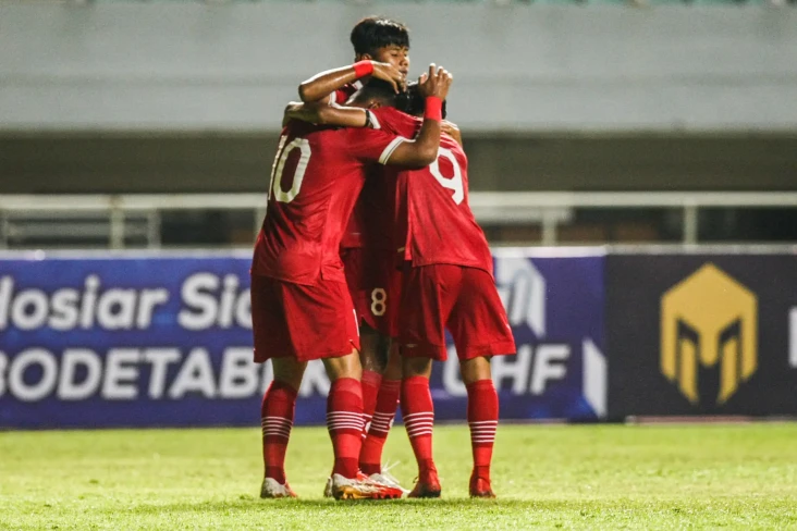 Susunan Pemain Timnas...