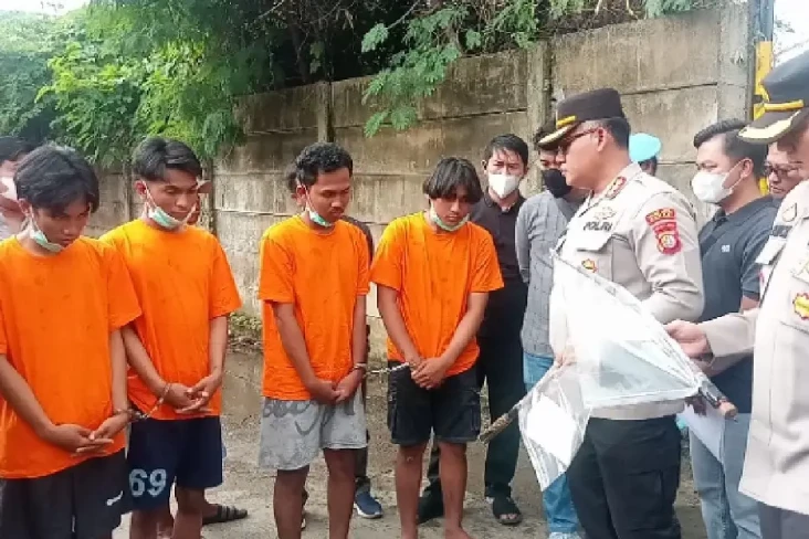 4 Begal yang Bacok Pedagang...