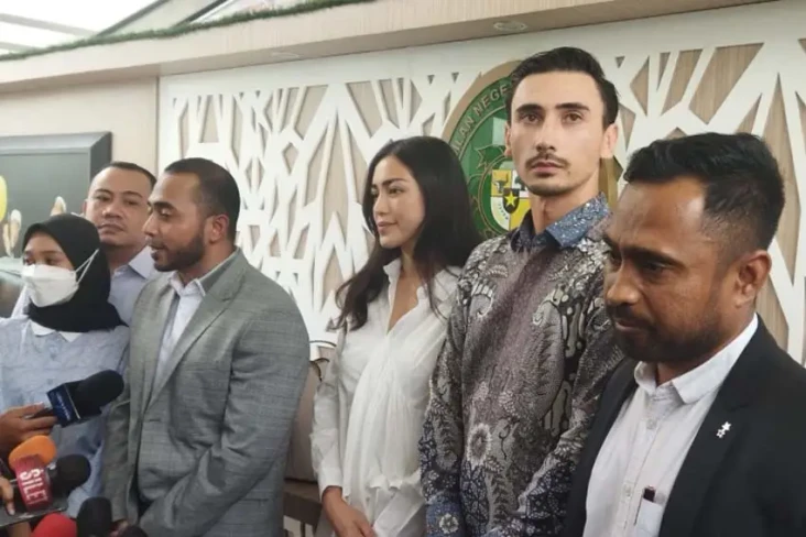Jessica Iskandar-Vincent...
