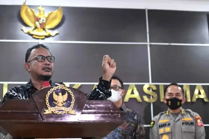 Tragedi Kanjuruhan,...