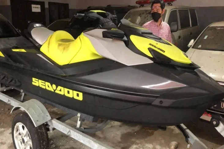 6 Jet Ski Milik Nurdin...