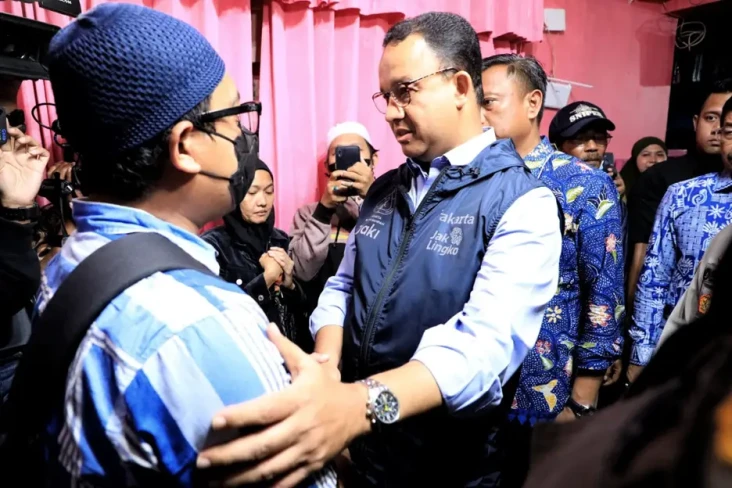 Sambangi Rumah Duka...