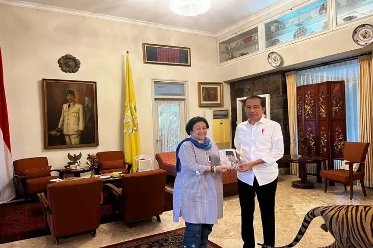 2 Jam Bahas Pemilu 2024...