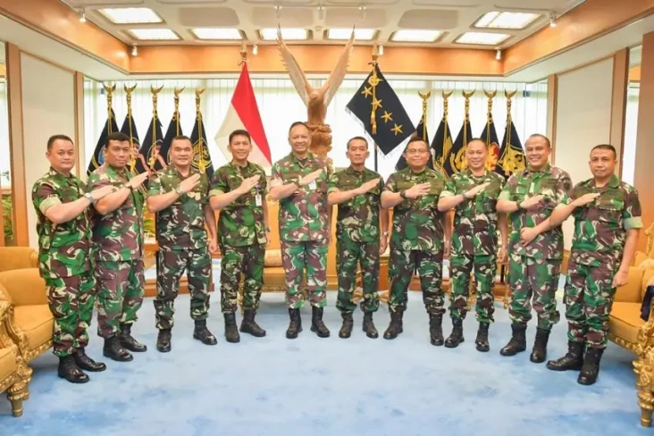 9 Pamen TNI AU Raih...