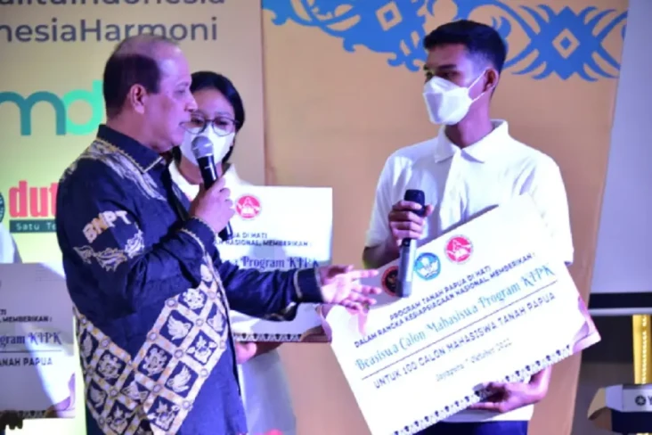 60 Anak Muda Papua Dapat...