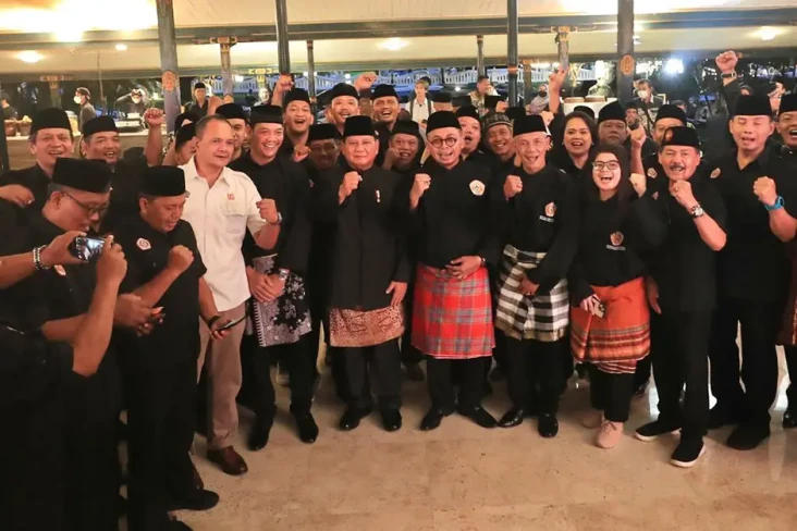 Pencak Silat Mendunia,...