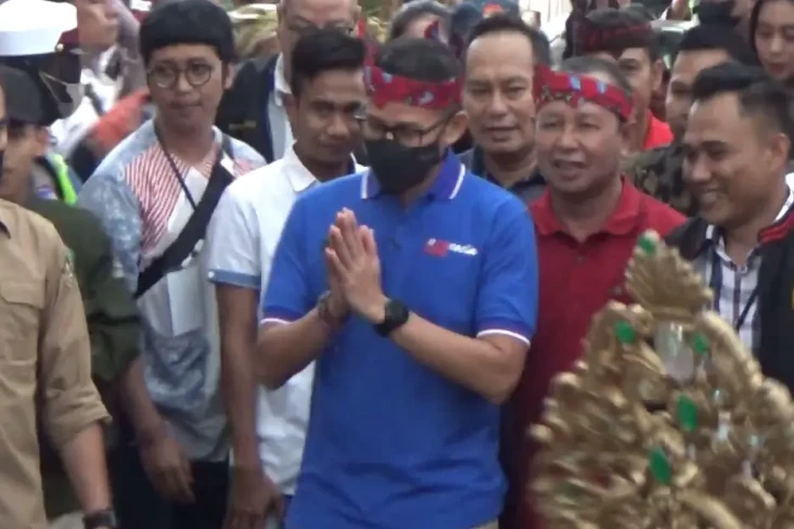 Sandiaga Uno Ajak Masyarakat...