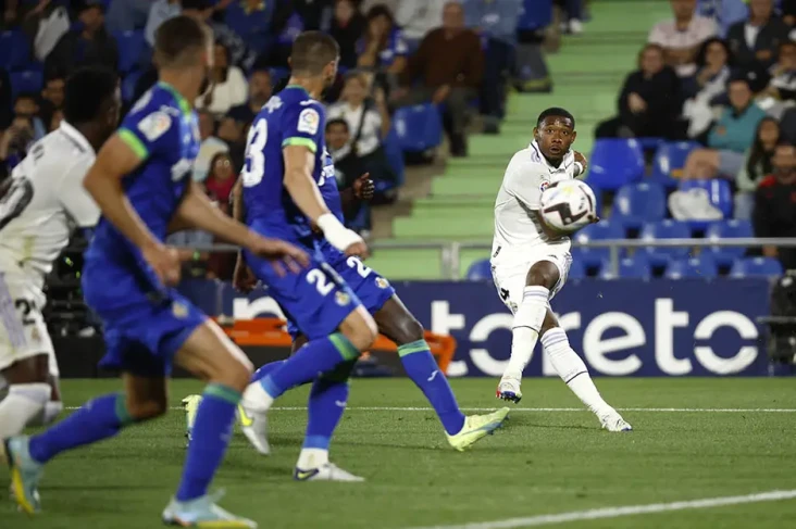 Hasil Real Madrid vs...