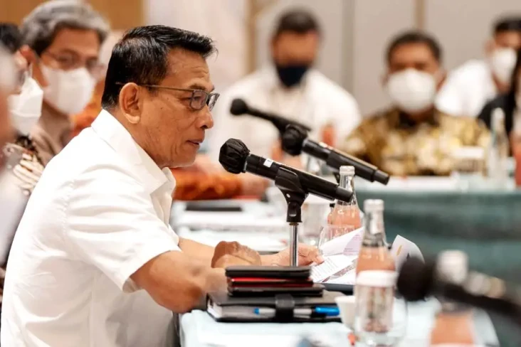 Tentukan Capres-Cawapres,...