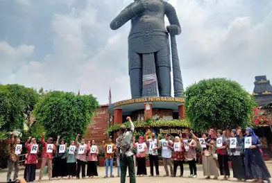 Pilpres 2024, Komunitas...