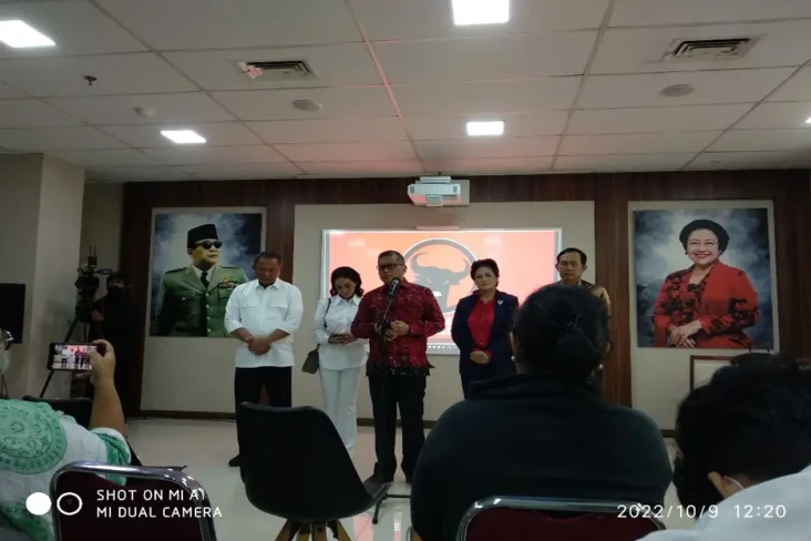 Sekjen PDIP Sebut Deklarasi...