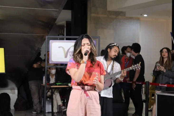 Hujan Deras Tidak Menghalangi...