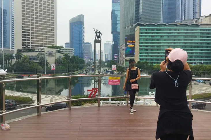Halte Bundaran HI Jadi...