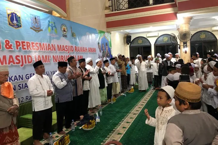 Maulid Nabi Muhammad...