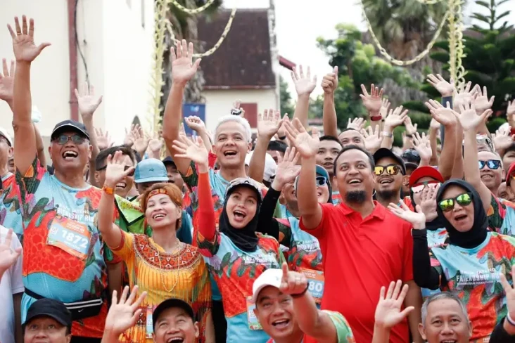 Ganjar dan Istri Ikuti...