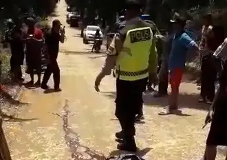 Sadis! Pedagang Emas...