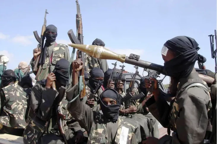 Somalia Perintahkan...