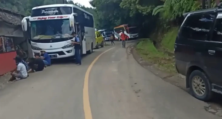 Hujan 3 Jam, Poros Palopo-Toraja...