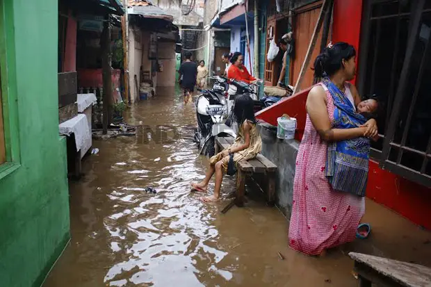Banjir Luapan Ciliwung...