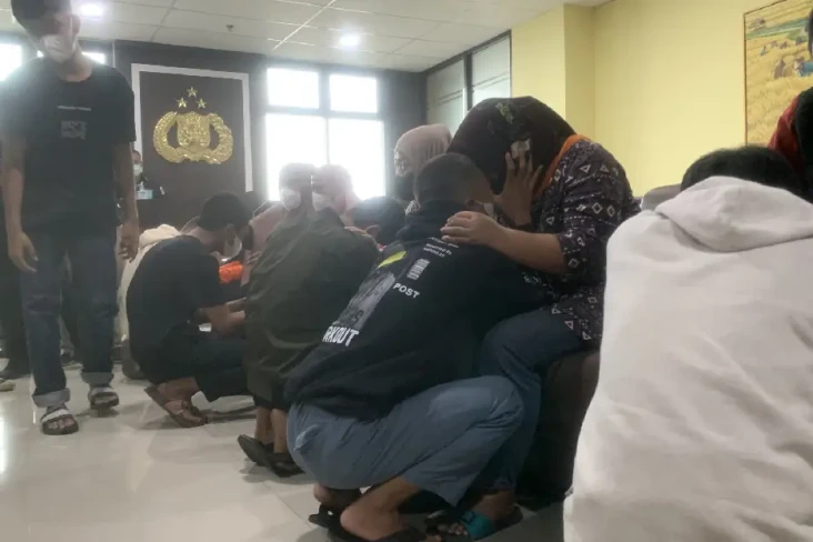 Ciut di Kantor Polisi,...