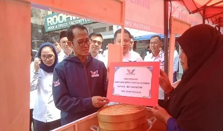 Perindo Bantu Peralatan...
